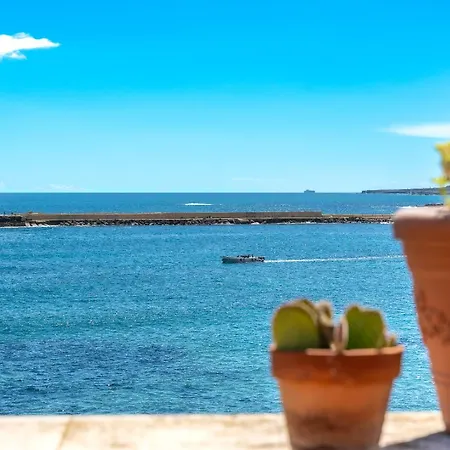 Re Dionisio Con Terrazza By Wonderful Italy